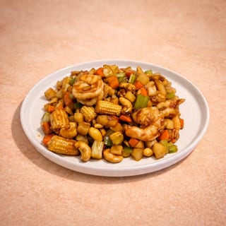 Cashew Nut Prawns (腰果蝦球)