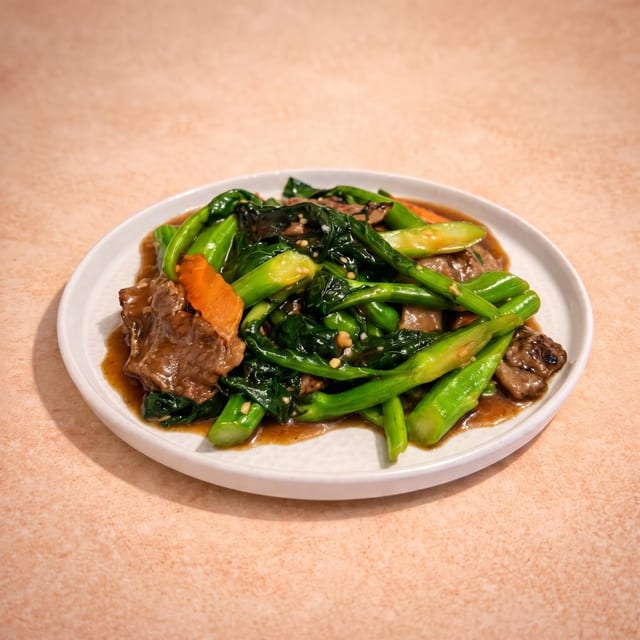 Beef w/ Chinese Broccoli (唐式芥蘭牛肉).