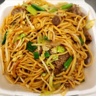 Beef Lo Mein (牛撈面)