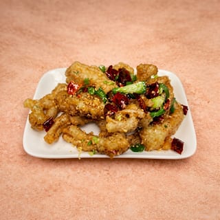 Salt & Pepper Squid (小椒盬鮮魷)
