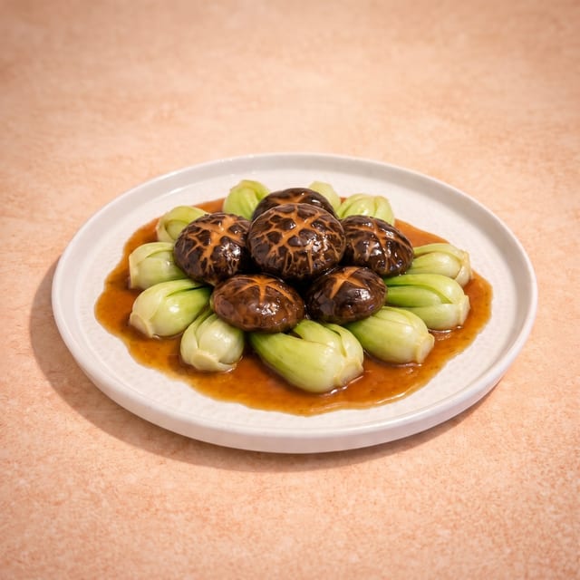 Chinese Mushroom Over Bok Choy (蟹肉扒菜贍).