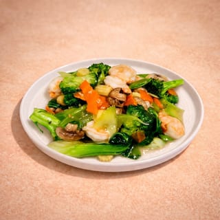 Prawns w/ Mixed Vegetables (什菜蝦球)