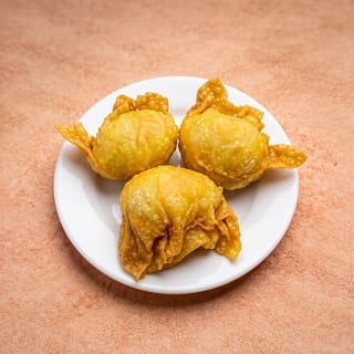 Fried Shrimp Dumpling (炸虾角)