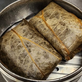 Sticky Rice in Lotus Wrap (L)